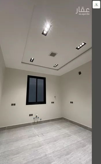 دور للبيع في شارع عمر بن عبداللطيف, حي الرمال, مدينة الرياض, منطقة الرياض صورة 4