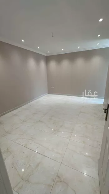 فيلا للبيع في شارع زياد بن جارية, حي طيبة, مدينة الدمام, المنطقة الشرقية صورة 4