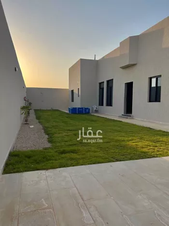 دور للبيع في شارع مخطط الصفرات الجديد 71 ، الحسي ، ثادق صورة 3