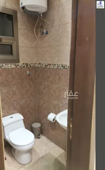 مكتب تجاري للإيجار في شارع انس بن مالك, حي الملقا, مدينة الرياض, منطقة الرياض صورة 4