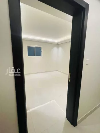 شقة للإيجار في شارع جعيثن اليزيدي, حي عرقة, مدينة الرياض, منطقة الرياض صورة 4
