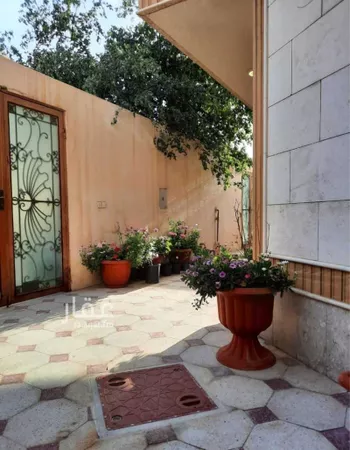 فيلا للبيع في شارع جبل العين, حي عرقة, مدينة الرياض, منطقة الرياض صورة 2