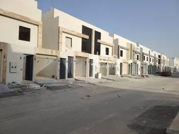 فيلا للبيع في شارع ابن الطيلسان القرطبي, حي عكاظ, مدينة الرياض, منطقة الرياض صورة 2