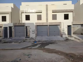 فيلا للبيع في شارع إسماعيل القيسي, حي عكاظ, مدينة الرياض, منطقة الرياض صورة 3