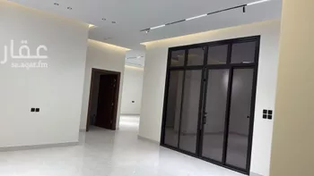 فيلا للبيع في شارع ابي نصر الحسين, حي المهدية, مدينة الرياض, منطقة الرياض صورة 2