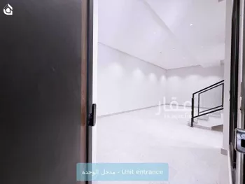 فيلا للإيجار في شارع البدر العيني, حي العارض, مدينة الرياض, منطقة الرياض صورة 3