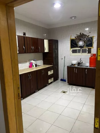 شقة للإيجار في شارع الشرائع, حي المعيزيلة, مدينة الرياض, منطقة الرياض