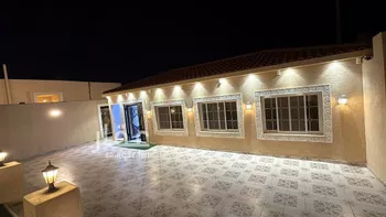 استراحة للبيع في شارع مالك بن عرفجة, حي أبو مرخة, مدينة المدينه المنوره, منطقة المدينة المنورة صورة 2