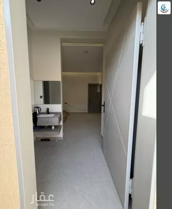فيلا للبيع في شارع مالك, حي بدر, مدينة الرياض, منطقة الرياض صورة 3