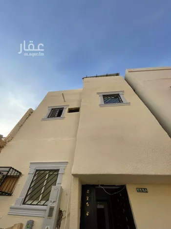عمارة للإيجار في شارع عش ابن لبيد, حي الهلال, مدينة بريده, منطقة القصيم