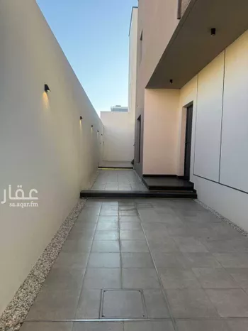 فيلا للبيع في شارع المليخي, حي الحلقة الشرقية, مدينة امارة منطقة مكة المكرمة - الطائف, منطقة مكة المكرمة صورة 2