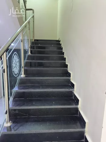 فيلا للإيجار في شارع طارق بن مالك, حي بدر, مدينة الرياض, منطقة الرياض صورة 5