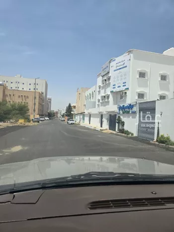 عمارة للبيع في شارع عبدالرحمن الفيصل, حي النسيم, مدينة خميس مشيط, منطقة عسير صورة 5