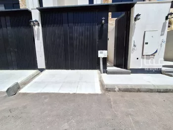 فيلا للبيع في شارع ابي جعفر المنصور, حي اليرموك, مدينة الرياض, منطقة الرياض صورة 2