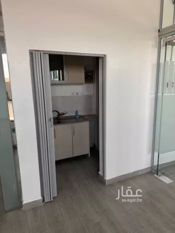 مكتب تجاري للإيجار في شارع الدائرى الشمالى الفرعي, حي التعاون, مدينة الرياض, منطقة الرياض صورة 3