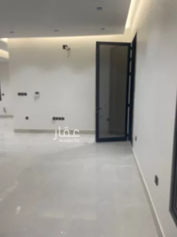 عمارة للبيع في شارع أحمد بن هاشم, حي المهدية, مدينة الرياض, منطقة الرياض صورة 4