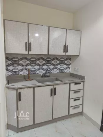 شقة للإيجار في شارع الفرزدق, حي الضباط, مدينة الرياض, منطقة الرياض صورة 4