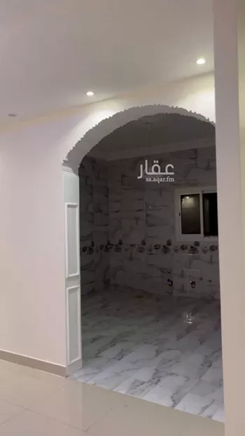 شقة للإيجار في شارع ابي الفتوح الحسن بن جعفر بن محمد بن الحسن ، حي القراحين ، الطائف ، الطائف