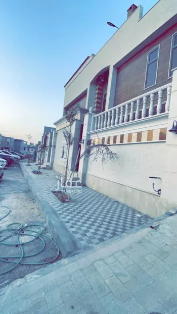 فيلا للبيع في شارع أحمد بن قاسم, حي المهدية, مدينة الرياض, منطقة الرياض صورة 3