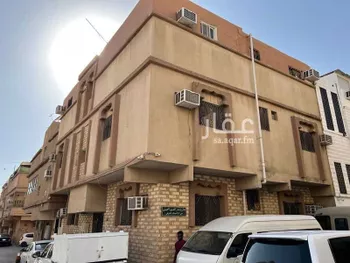 عمارة للبيع في شارع بدر الدين العيني, حي أم الحمام الشرقي, مدينة الرياض, منطقة الرياض صورة 2