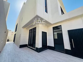 فيلا للبيع في شارع الحسن الوارق, حي النرجس, مدينة الرياض, منطقة الرياض صورة 4
