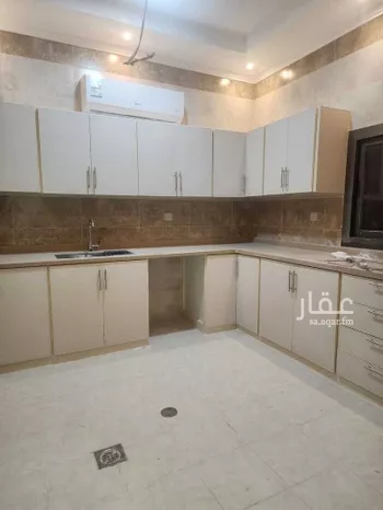 شقة للإيجار في شارع الملك خالد ابن عبدالعزيز سعود, حي البندر, مدينة ينبع, منطقة المدينة المنورة صورة 4