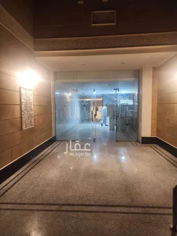 شقة للإيجار في شارع الملك خالد ابن عبدالعزيز سعود, حي البندر, مدينة ينبع, منطقة المدينة المنورة صورة 2