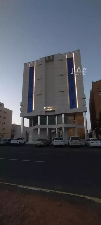 عمارة للبيع في شارع خليفة ابن بشر, حي الزهراء, مدينة حائل, منطقة حائل