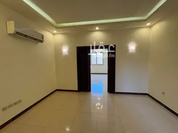 دور للإيجار في شارع عمر الدباس, حي الربيع, مدينة الرياض, منطقة الرياض صورة 5