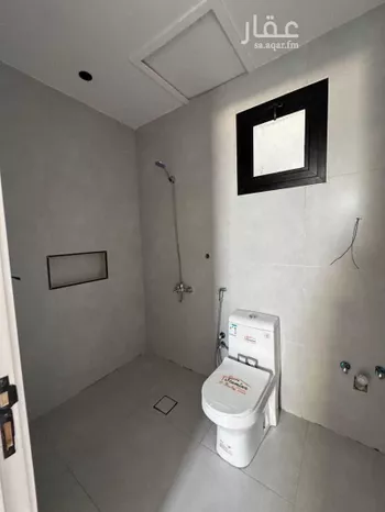 عمارة للبيع في شارع وادي المياة, حي بدر, مدينة الرياض, منطقة الرياض صورة 4