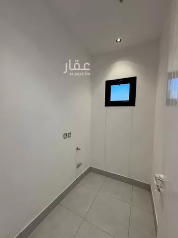 عمارة للبيع في شارع وادي المياة, حي بدر, مدينة الرياض, منطقة الرياض صورة 5
