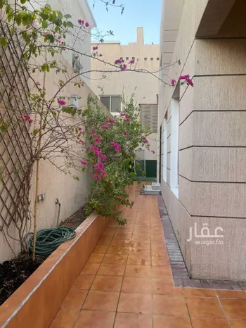 فيلا للبيع في شارع نجران, حي الخالدية الشمالية, مدينة الدمام, المنطقة الشرقية صورة 3