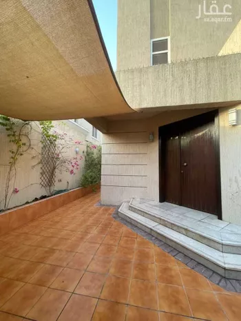 فيلا للبيع في شارع نجران, حي الخالدية الشمالية, مدينة الدمام, المنطقة الشرقية صورة 2