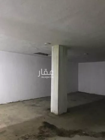مستودع للإيجار في شارع الجميل ابن حاتم, حي ظهرة لبن, مدينة الرياض, منطقة الرياض