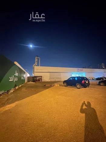 عمارة للإيجار في شارع الأمير خالد بن بندر بن عبدالعزيز, حي العارض, مدينة الرياض, منطقة الرياض