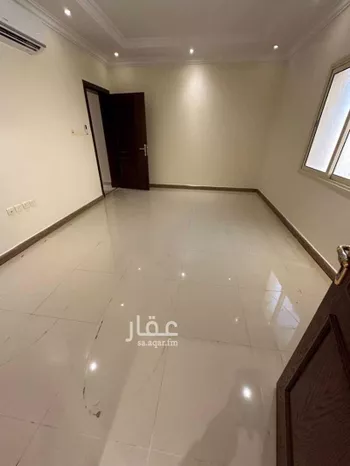 شقة للإيجار في صورة 5