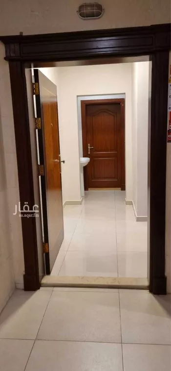 شقة للإيجار في صورة 2