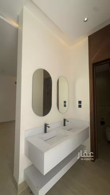 دور للبيع في شارع بدرالدين حسين الأنصاري, حي العوالي, مدينة الرياض, منطقة الرياض صورة 5