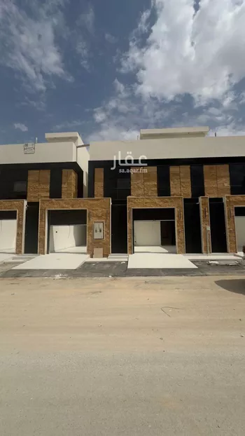 دور للبيع في شارع بدرالدين حسين الأنصاري, حي العوالي, مدينة الرياض, منطقة الرياض