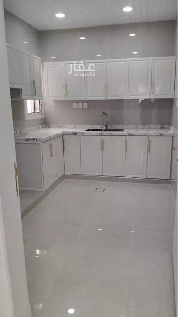 شقة للإيجار في شارع المدينه المنوره, حي ظهرة البديعة, مدينة الرياض, منطقة الرياض صورة 2