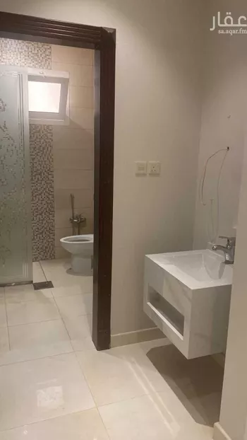 عمارة للإيجار في شارع محمد بن سلوم, حي القيروان, مدينة الرياض, منطقة الرياض صورة 2