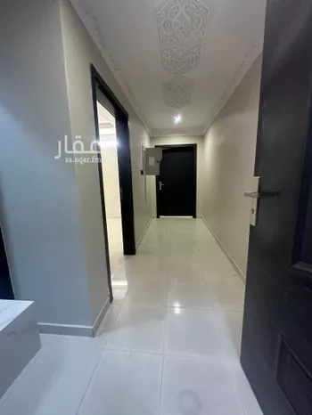 شقة للبيع في شارع أحمد بن طريف, حي عكاظ, مدينة الرياض, منطقة الرياض صورة 3