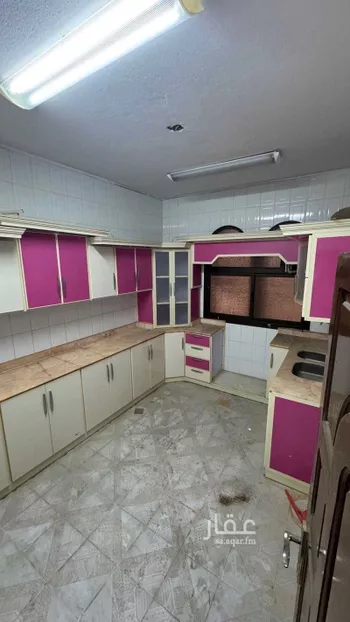 عمارة للبيع في شارع نعمان بن خلف, حي العزيزية, مدينة خميس مشيط, منطقة عسير صورة 4