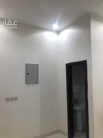 محل للإيجار في شارع الخيالة, حي لبن, مدينة الرياض, منطقة الرياض صورة 4