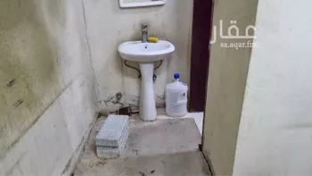 غرفة للإيجار في شارع يونس بن الحارث الطائفي ، حي الشرق ، الرياض ، منطقة الرياض