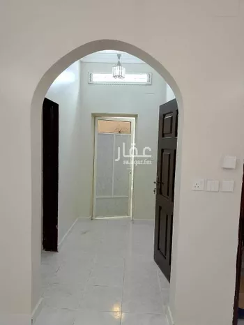 شقة للإيجار في شارع شارع 139 ب, حي المطار, مدينة جازان, منطقة جازان صورة 3