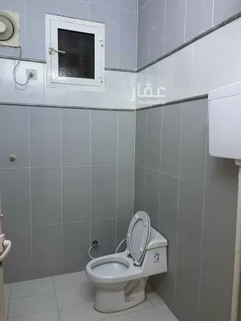 شقة للإيجار في شارع شارع شهيد الدين ثم الوطن ياسر موسى يحيى شيبه, حي المطار, مدينة جازان, منطقة جازان صورة 4