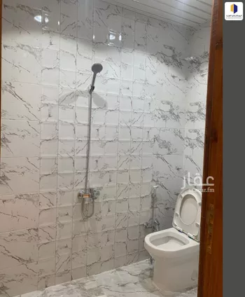 شقة للبيع في شارع الرفعة, حي الزهور, مدينة ابها, منطقة عسير صورة 3