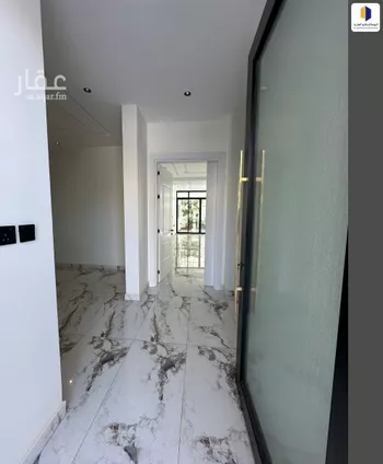 فيلا للبيع في شارع خلف بن أبي القاسم, حي الصواري, مدينة جدة, منطقة مكة المكرمة صورة 2