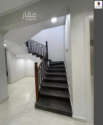 شقة للبيع في شارع اسحاق الشيباني, حي السويس 1, مدينة جازان, منطقة جازان صورة 3